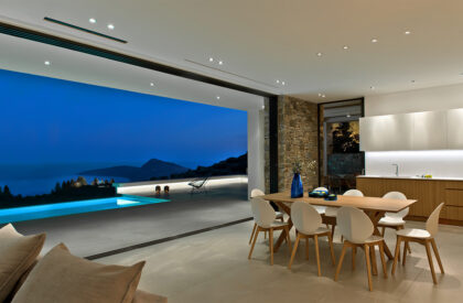NAFPLIOBLU – Vacation House in Tolo | Katerina Valsamaki Architects