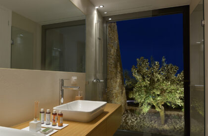 NAFPLIOBLU – Vacation House in Tolo | Katerina Valsamaki Architects