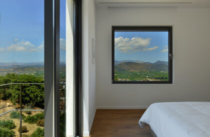 NAFPLIOBLU – Vacation House in Tolo | Katerina Valsamaki Architects