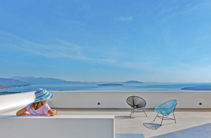 NAFPLIOBLU – Vacation House in Tolo | Katerina Valsamaki Architects