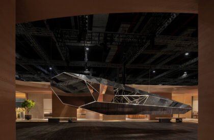 The Mirror of Emotion | HC28 maison