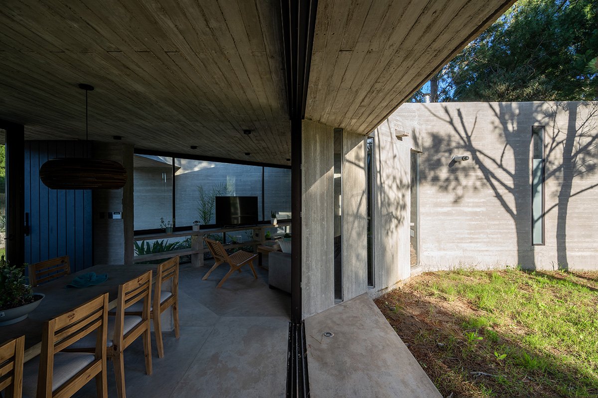 Senderos House | Besonias Almeida Arquitectos