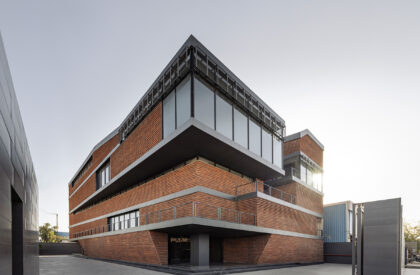 Facets | Studio UF+O
