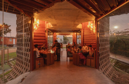 Petti Restaurant | Wallmakers