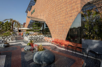 Twisted Roots | SferaBlu Architects + Naman Shah Architects