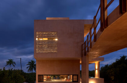 San Bruno Beach House | Reyes Ríos + Larraín