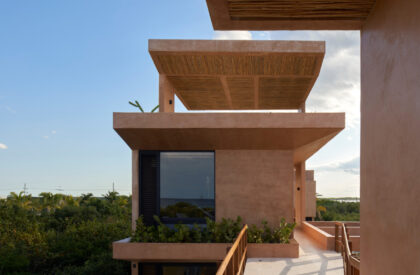 San Bruno Beach House | Reyes Ríos + Larraín
