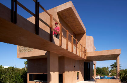 San Bruno Beach House | Reyes Ríos + Larraín