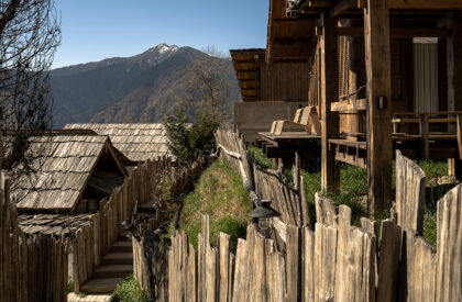 Songtsm Travel Hotel Jiuzhai | Thinking Design