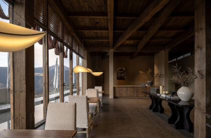 Songtsm Travel Hotel Jiuzhai | Thinking Design