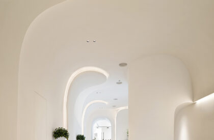 Upper Riverside Experience Center | aoe architects