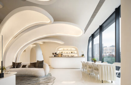 Upper Riverside Experience Center | aoe architects