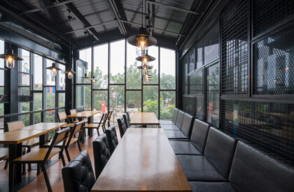 Crabsark & Crawfish Restaurant | TNT Architecture
