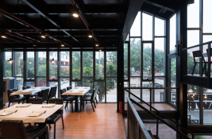 Crabsark & Crawfish Restaurant | TNT Architecture
