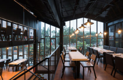 Crabsark & Crawfish Restaurant | TNT Architecture