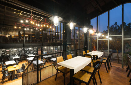 Crabsark & Crawfish Restaurant | TNT Architecture
