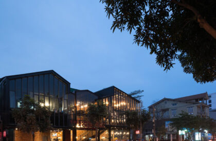 Crabsark & Crawfish Restaurant | TNT Architecture