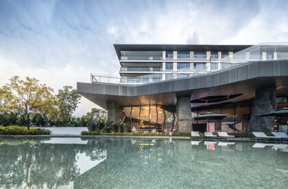 Wanzhou Yongjiang Reception Center | aoe architects