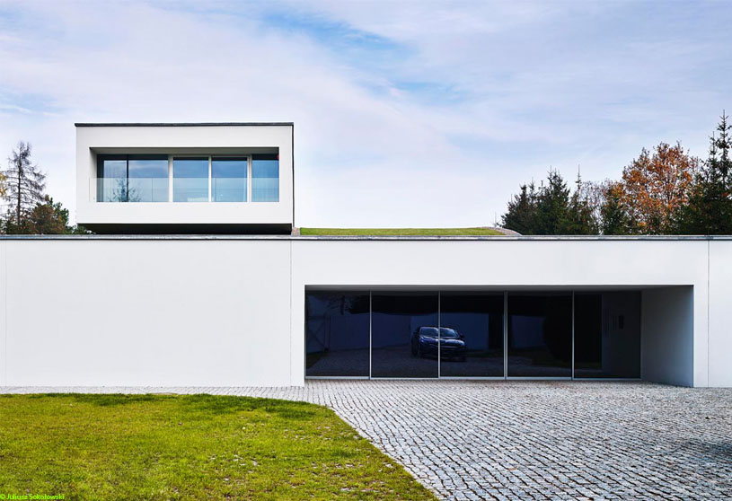 Auto-Family House | KWK Promes