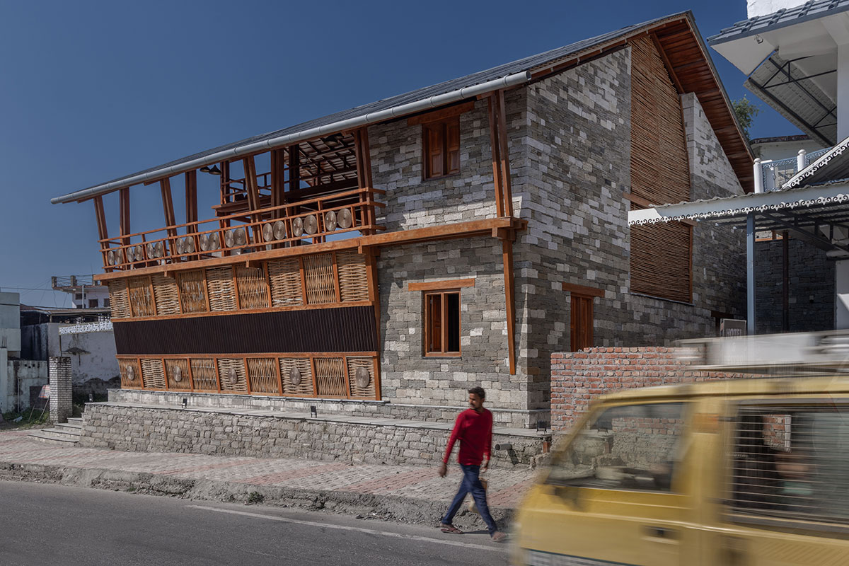 Champawat Market Plaza | Compartment S4