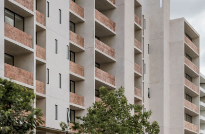 Eugenia Wow Condos | Reyes Ríos + Larrain + Gabriel Konzevik
