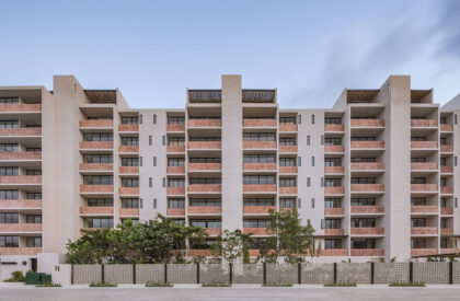 Eugenia Wow Condos | Reyes Ríos + Larrain + Gabriel Konzevik
