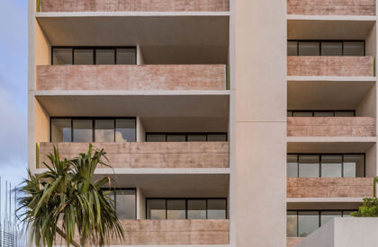 Eugenia Wow Condos | Reyes Ríos + Larrain + Gabriel Konzevik