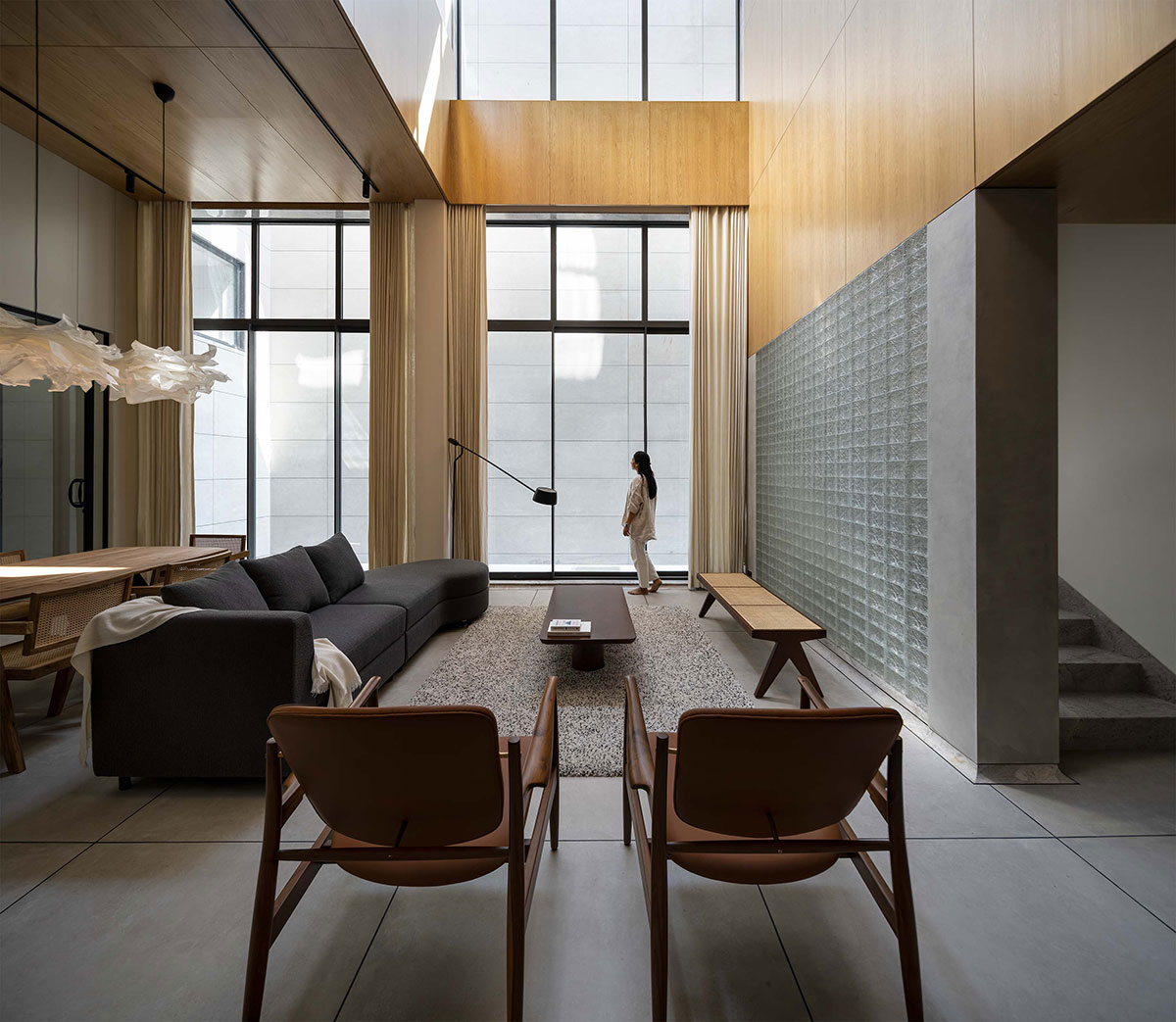 House between Walls | Studio UF+O