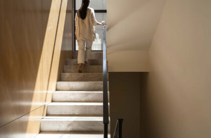 House between Walls | Studio UF+O