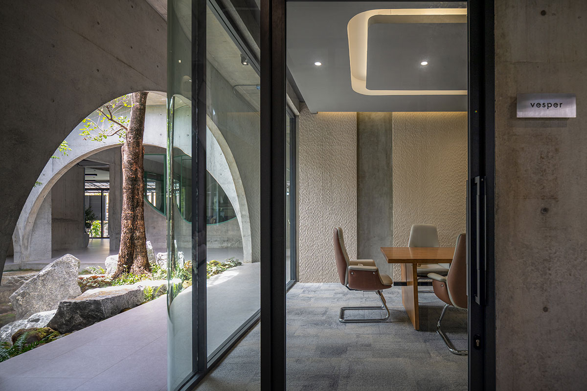 Novolife Headquarters Office | Studio Krubka