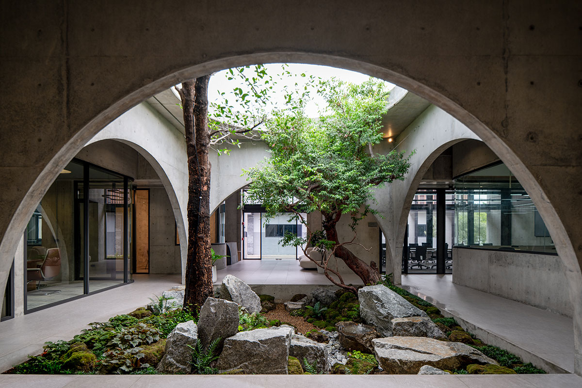 Novolife Headquarters Office | Studio Krubka