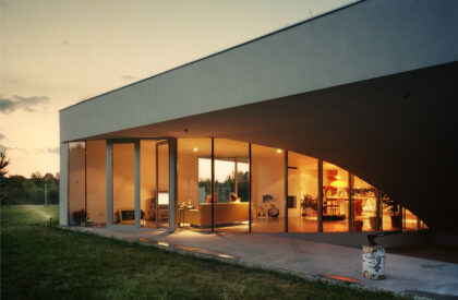 Outrial House | KWK Promes