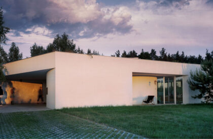 Outrial House | KWK Promes