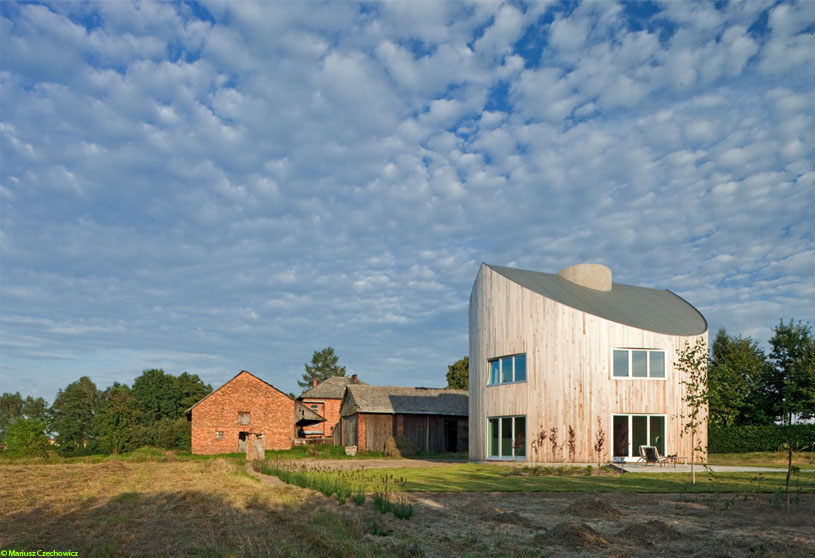 Standard House | KWK Promes